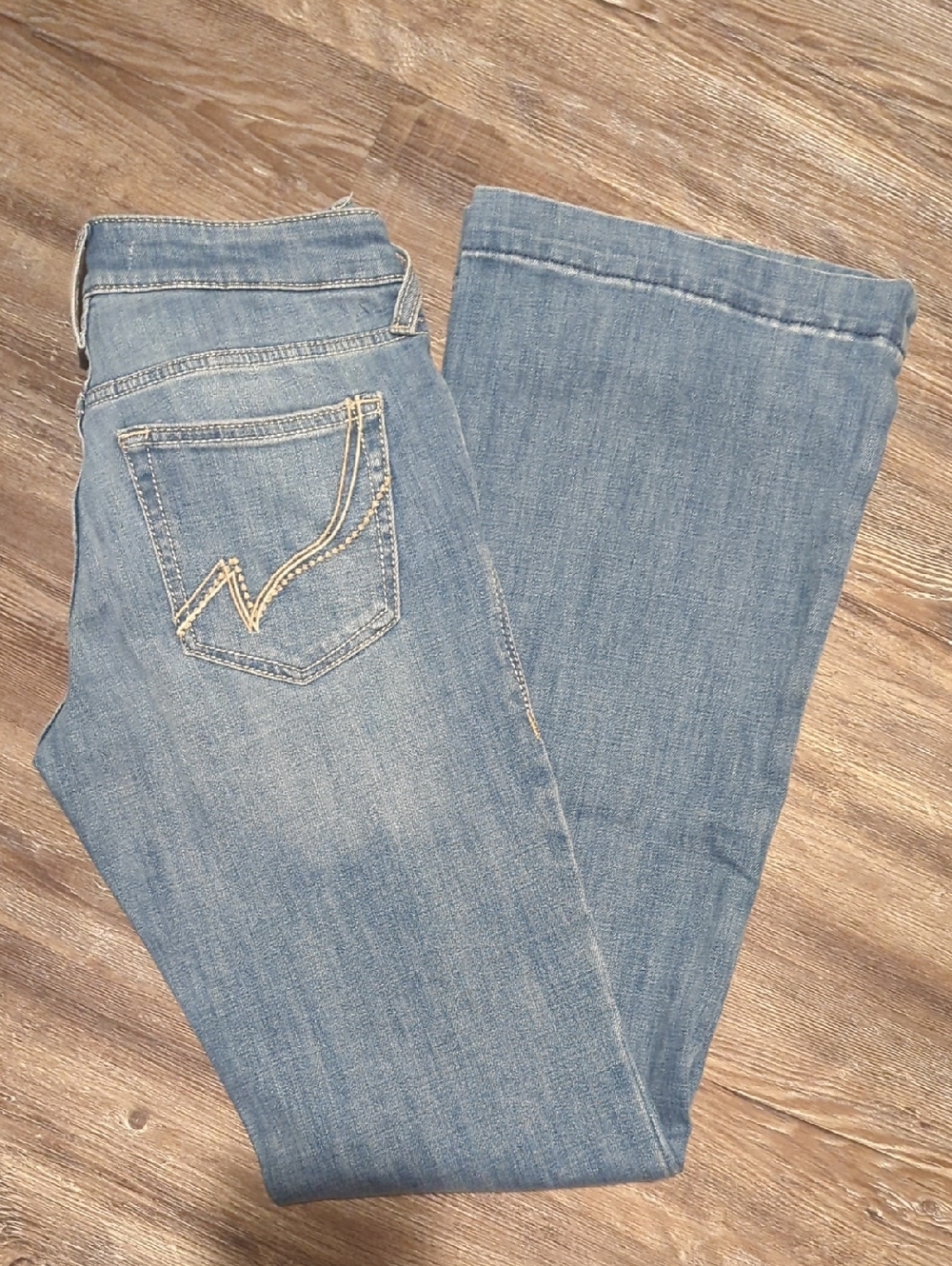 Ariat 28L Light Blue Denim Jeans